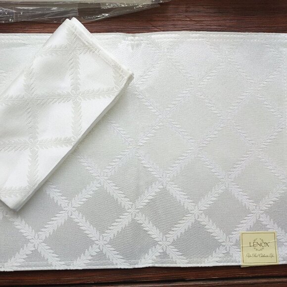 Lenox Other - NEW Lot of 6 ~ LENOX Laurel Leaf Placemats 18" x 13" - Table Linens  White  NWT